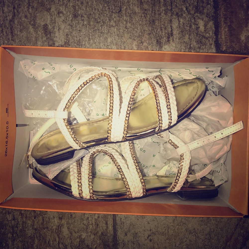 NEVER WORN white & gold sandals